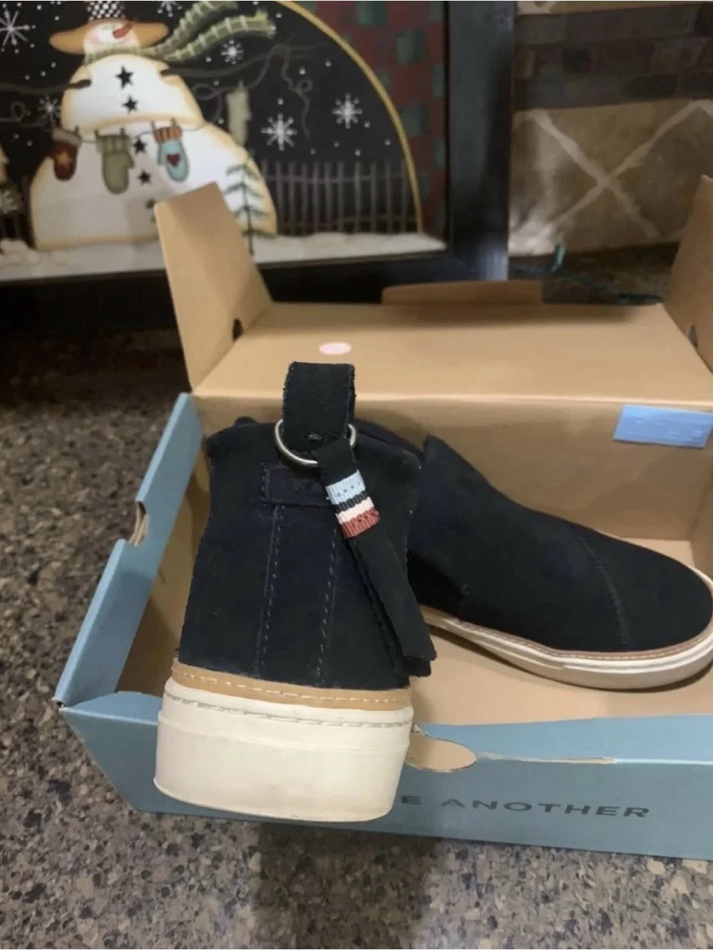 Toms women black